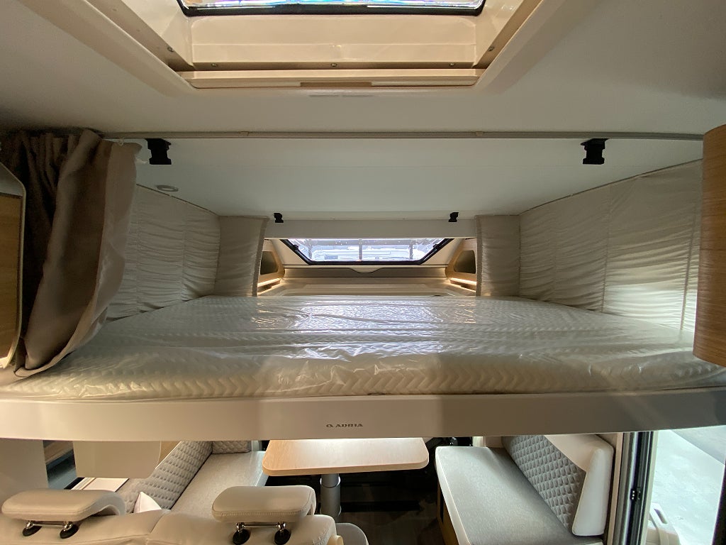 Adria Matrix 670 SL 60 Y / Vårmässa 20–22 mars – Påfyllt lager! - Adria