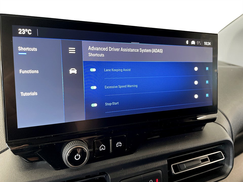 Bild på Opel Combo ELITE 130hk AT8 L2 - EDITION! Värmare & Dragkrok