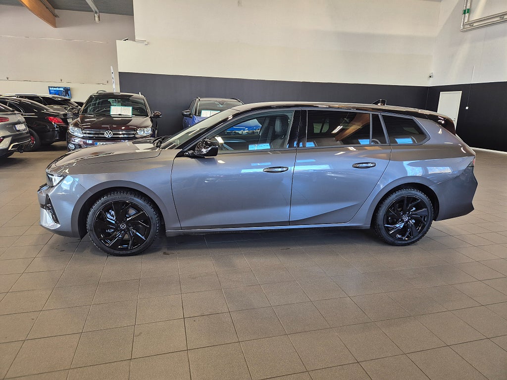 Opel Astra Sports Tourer 1.2 GS Euro 6 / First Edition