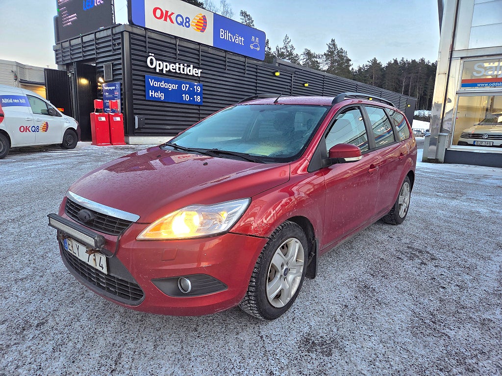 Ford Focus Kombi 1.6 TDCi Platinum, Ny besiktad, Drag, 3brukare 