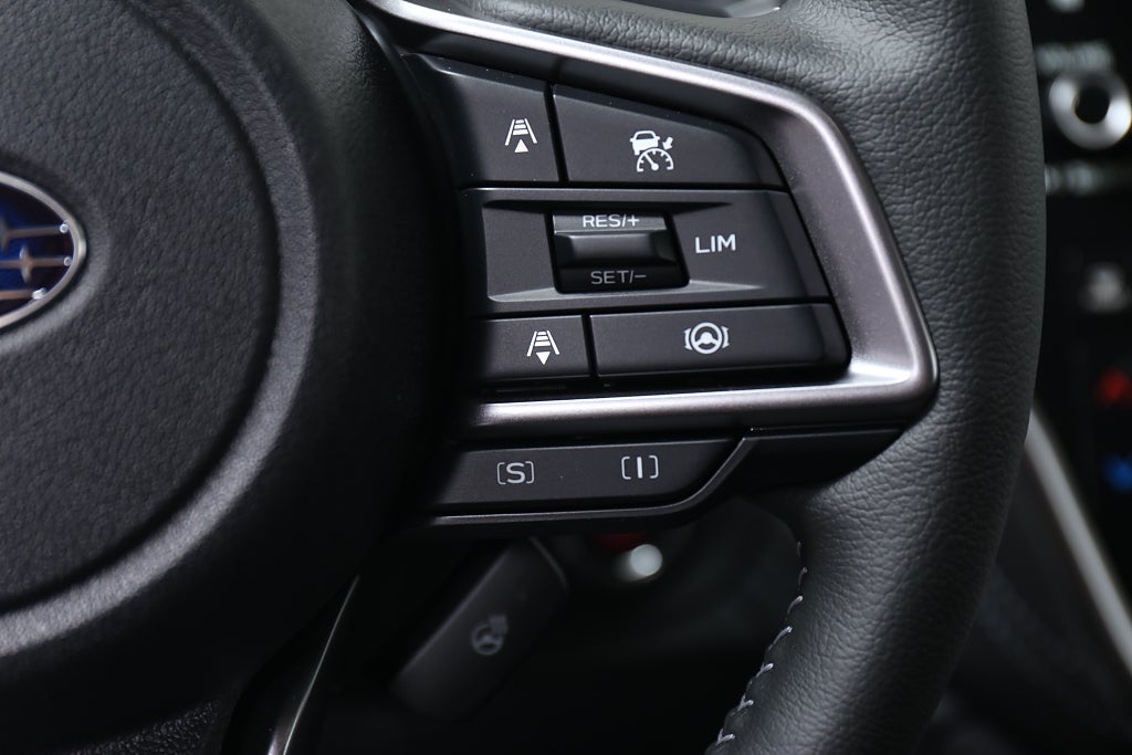 Subaru Outback Limited| 3 fria Service.