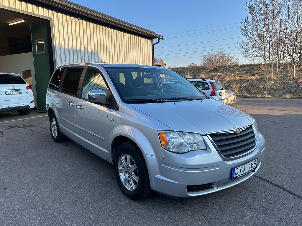 Chrysler Grand Voyager 2.8 CRD, Nybes, Nykamrem, Nyservad Växellåda 