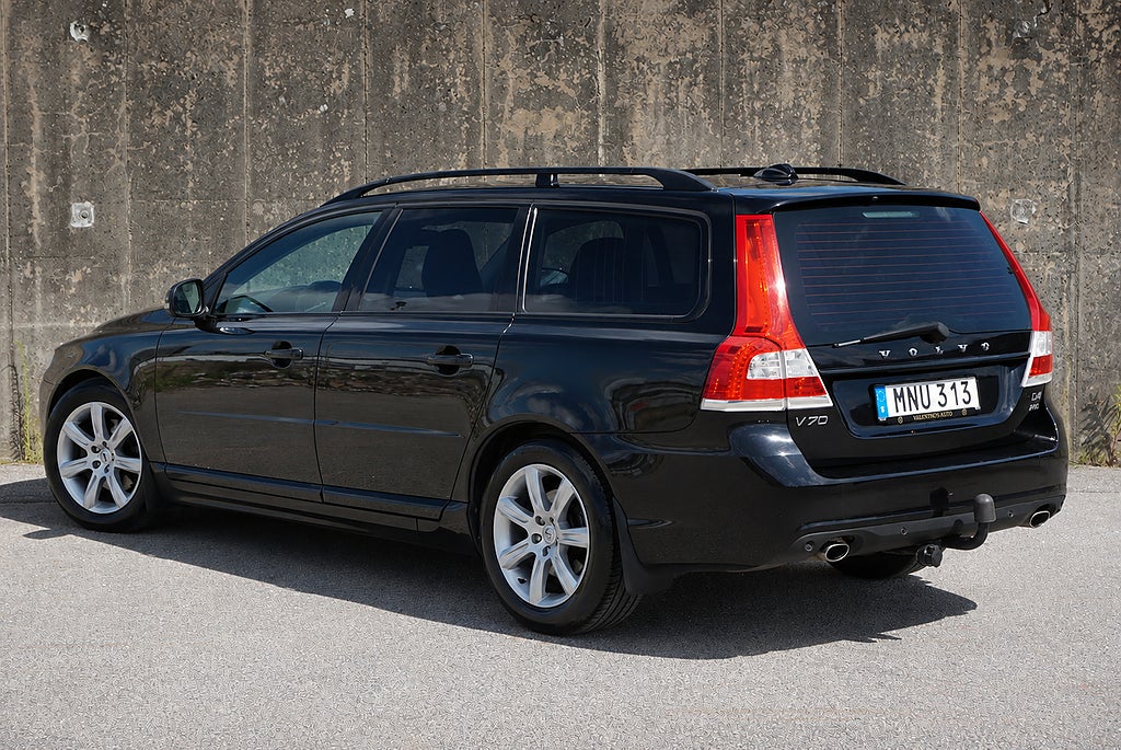 Volvo V70 D4 AWD Dynamic Edition|Drag|Värmare|Rattvärme|