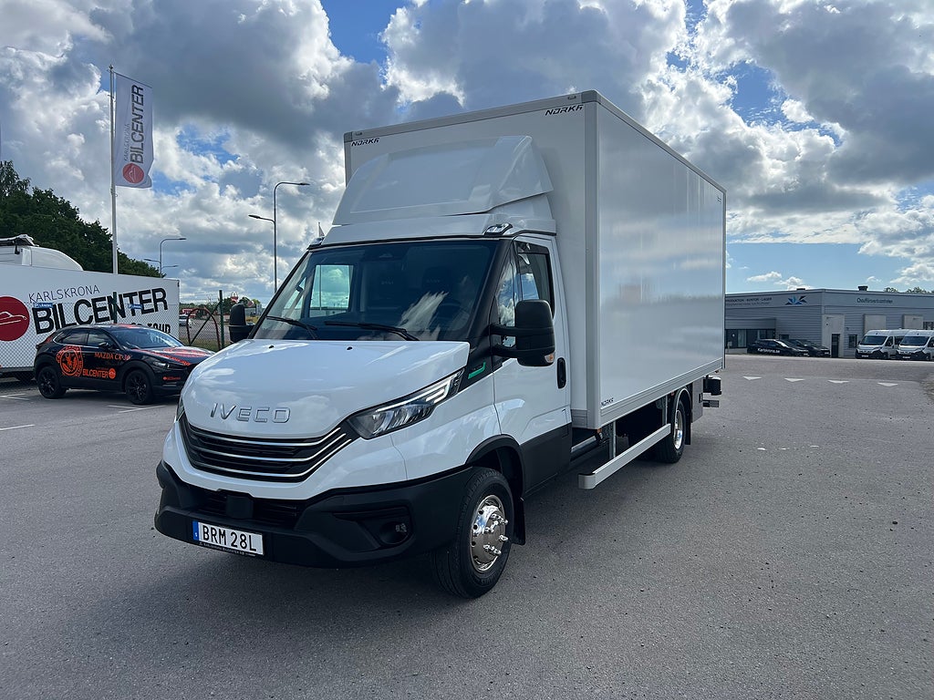 Iveco Daily 72C14G A8 CNG Skåpbil med Z-Lift