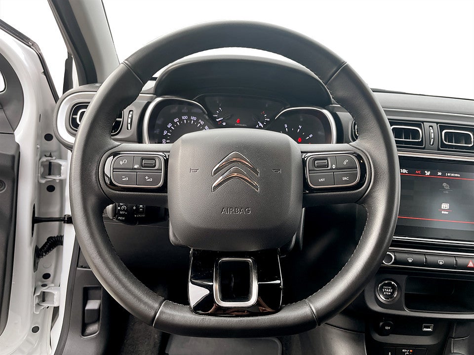 Bild på Citroen C3 Shine 1.2 PT 110hk Aut BACKSENSORER CARPLAY