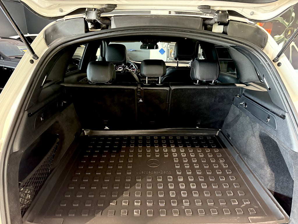 Mercedes-Benz GLC 220 d 4MATIC AMG Värmare Glastak Burmester - bild 30