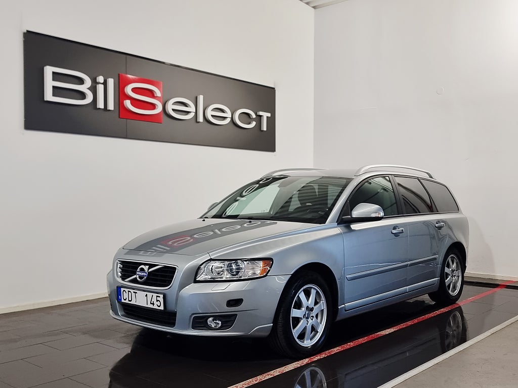 Volvo V50 D2 Momentum Euro 5 Dragkrok Fullservad 6-Växl B-Sensor