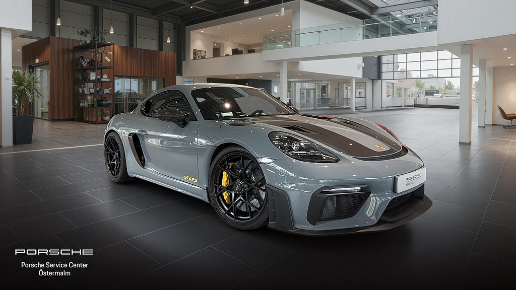 Porsche 718 Cayman GT4 RS Weissach