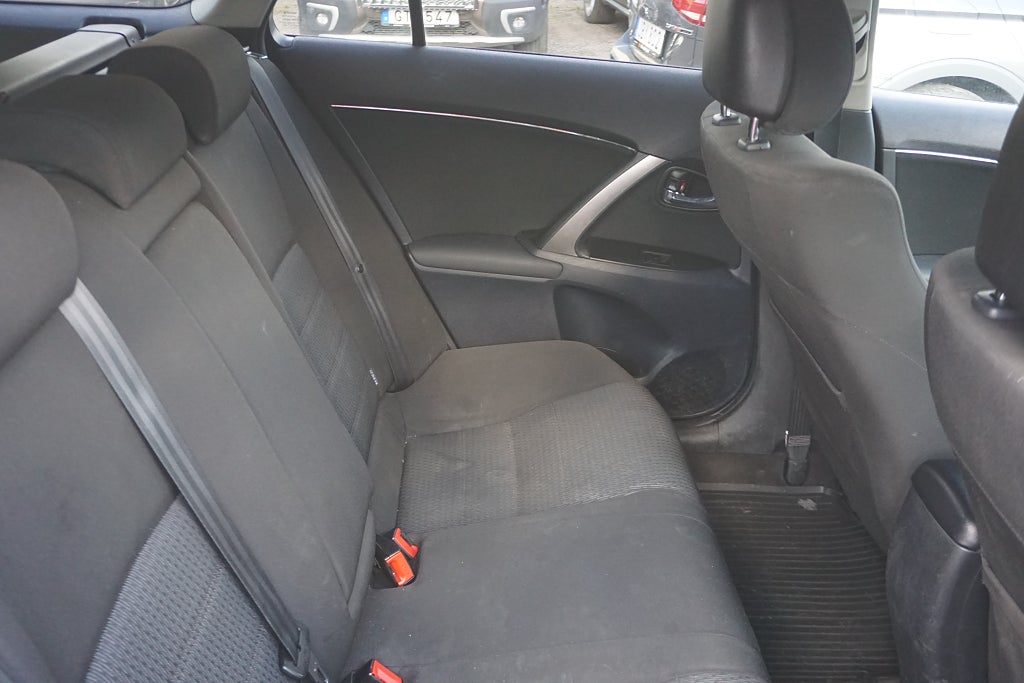 Toyota Avensis 2012 - miniatyr 5