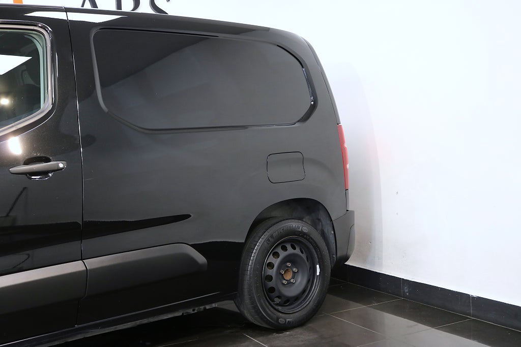 Opel Combo 2022 - miniatyr 21
