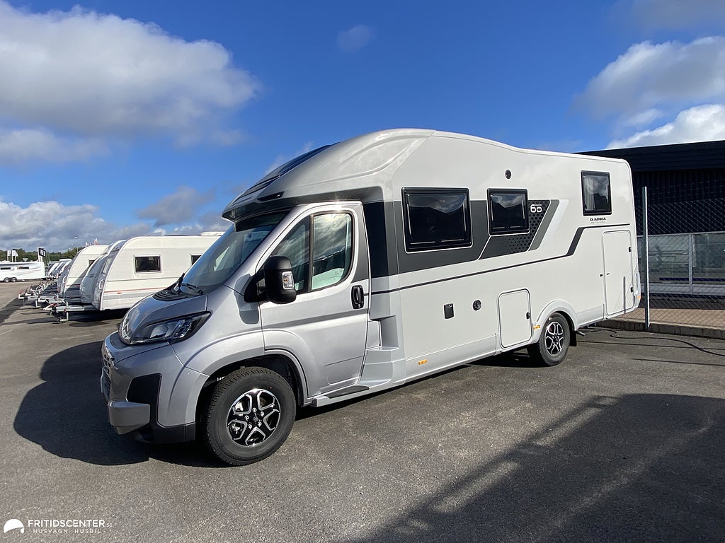 Adria MATRIX 670 SL 60Y *Finns för leverans i butik* .