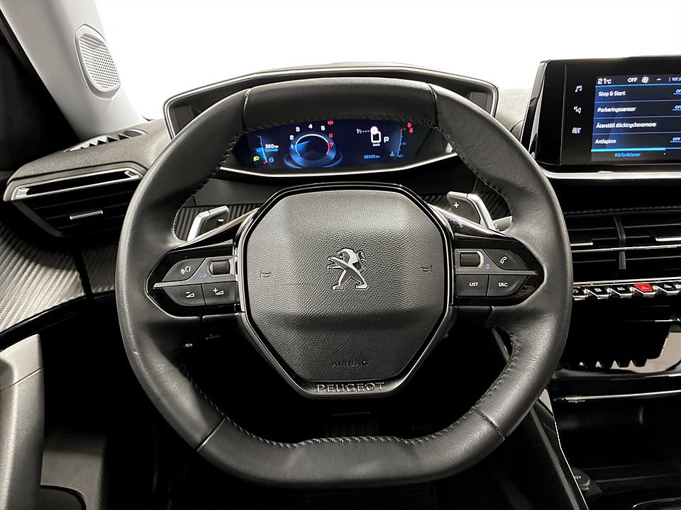 Bild på Peugeot 2008 Allure Pack 1.2 PT 130hk Aut B-KAMERA CARPLAY