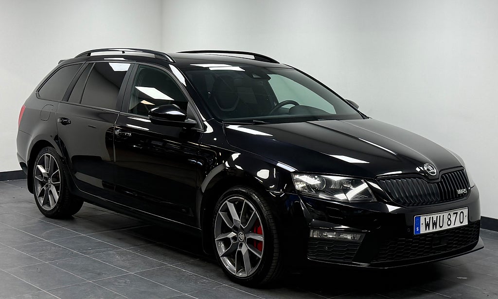 Skoda Octavia Kombi RS 2.0 TDI *Nav*Drag*D-värm*184hk 