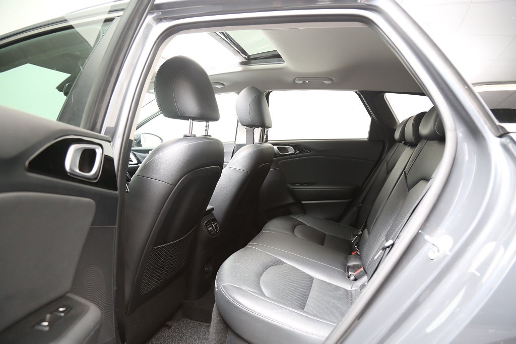 Kia Ceed Plug-in Hybrid Advance Plus 2 Panorama Skinn Drag Moms 2022