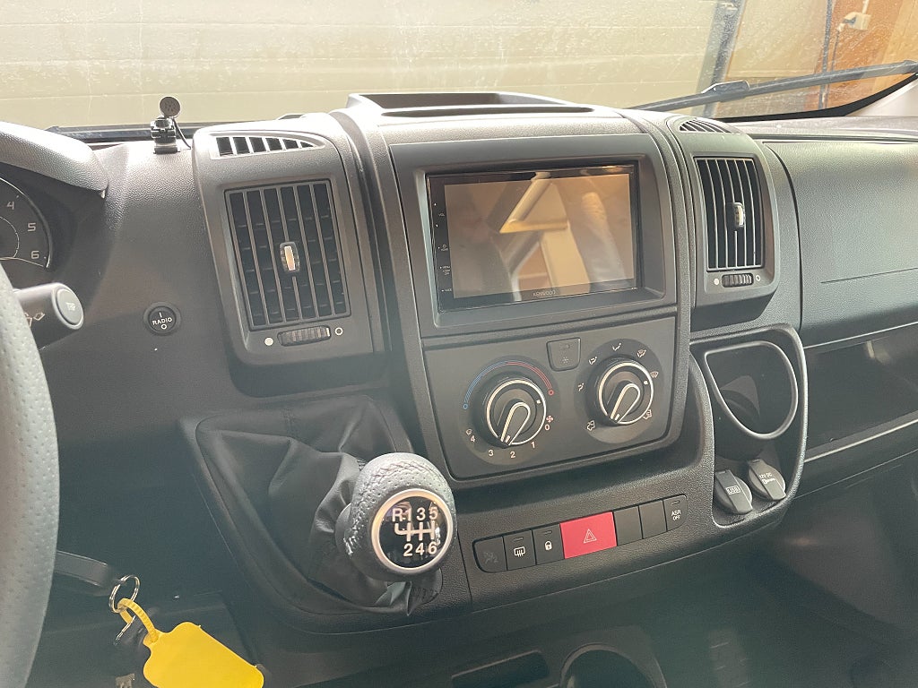 Sun Living A 75 SL / B-körkort / AC-Bodel / 5bältad / 900mil / El-patron / - Sun Living