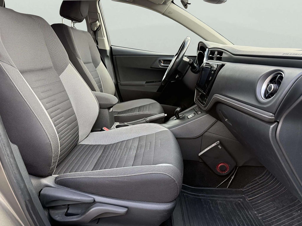 Toyota Auris Touring Sports Hybrid e-CVT Active  - miniatyr 13