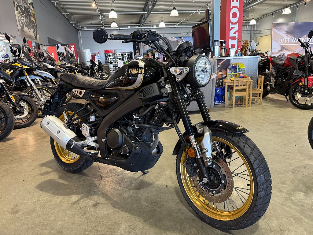 Yamaha XSR125 Legacy #Endast 500mil# 