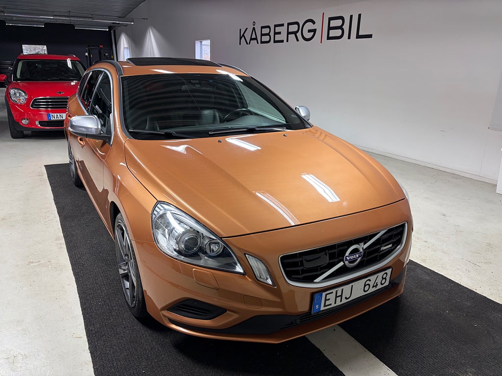 Volvo V60 T3 Automat R-Design / Läder / Taklucka / Fint skick