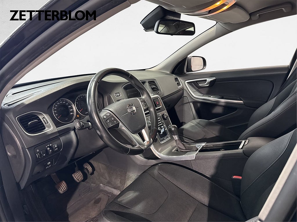 Sedan Volvo S60 8 av 15