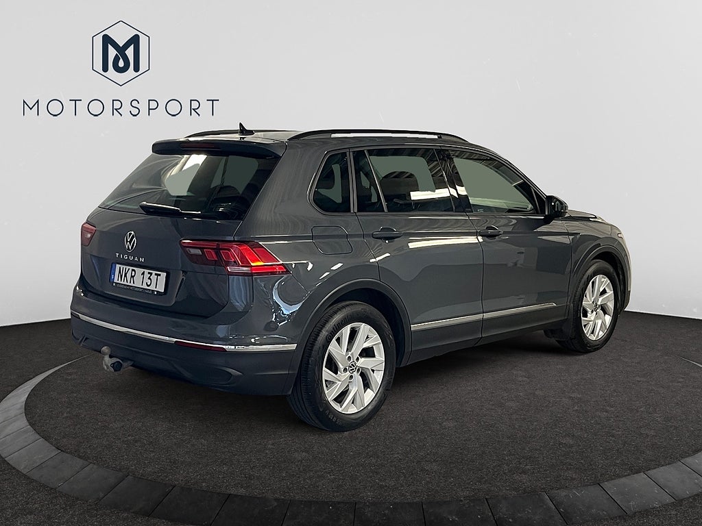 Volkswagen Tiguan 1.5 TSI Aut Adaptiv farth Motorvärmare Dragkrok Carplay bild 6