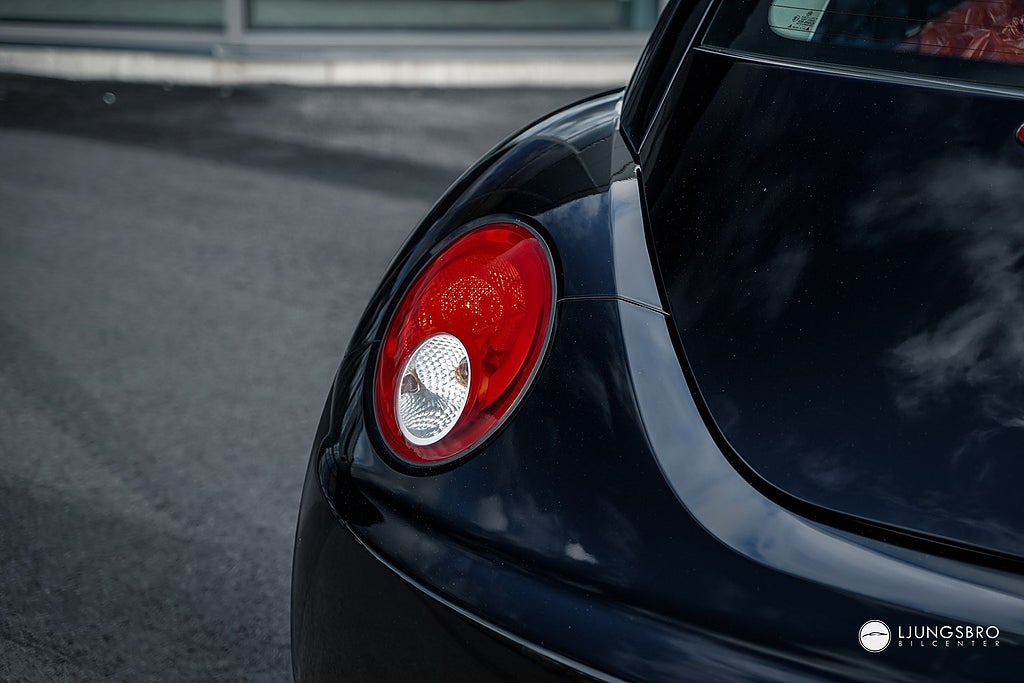 Volkswagen Beetle 2008 - miniatyr 3