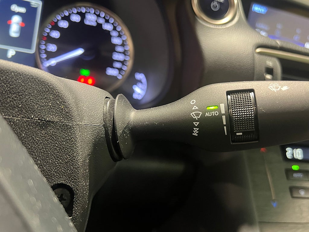 Lexus IS 300h Comfort  Hybrid 223hk | Backkamera | 2019