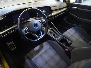 Halvkombi Volkswagen Golf 14 av 25