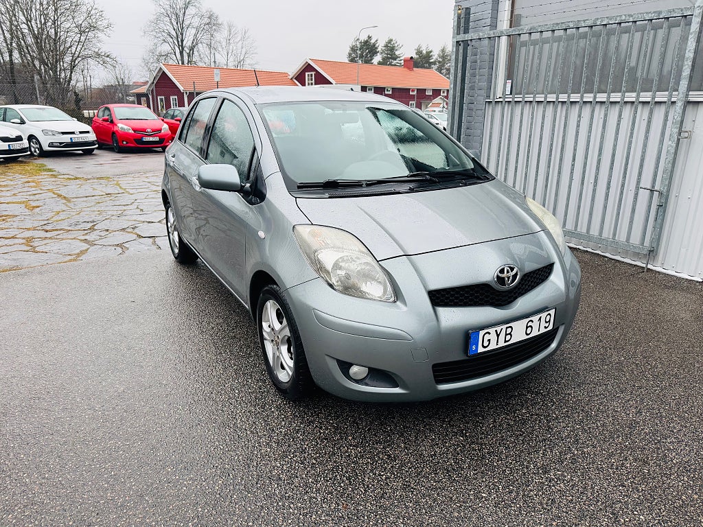 Toyota Yaris 1.33 VVTI 99HK 5D DUAL / 13100Mil