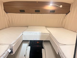 Husbil-integrerad Eura Mobil INTEGRA 760 HS 29 av 31