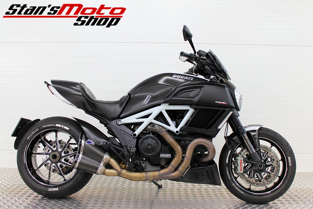 Ducati Diavel Carbon ABS Termignoni 