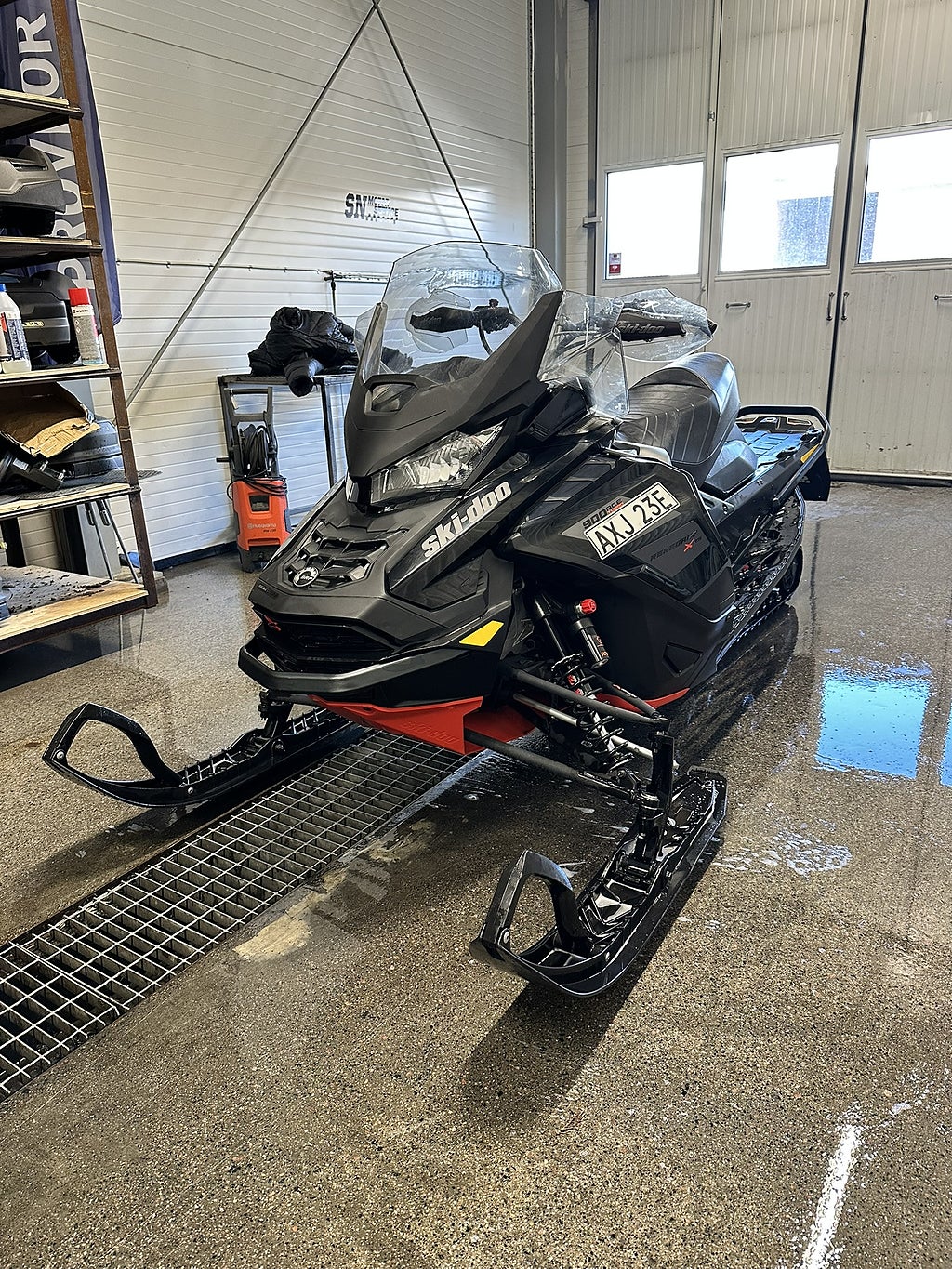 Ski-Doo Renegade XRS 900 ACE Turbo