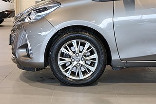 Halvkombi Toyota Yaris 5 av 21