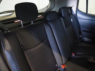 Halvkombi Nissan Leaf 12 av 22