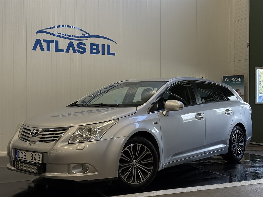Toyota Avensis Kombi 2.2 D-4D Automatisk 150hk|Ny servad| SoV| Dinitrol behandl
