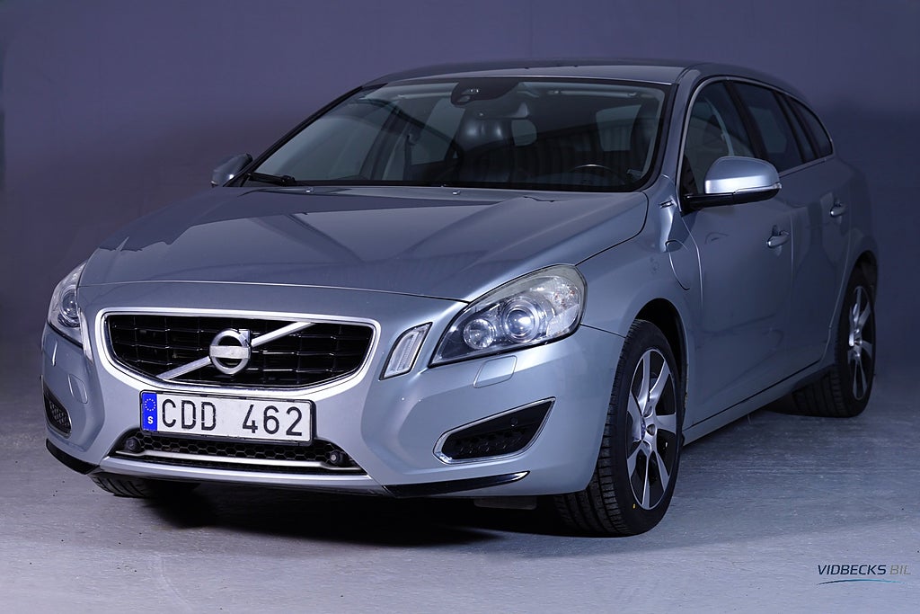 Volvo V60 D6 Plug-in Hybrid AWD SUMMUM DRAGKROK GPS P-SENSOR