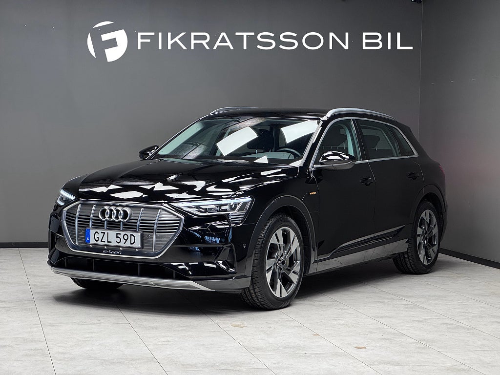 Audi e-tron 55 quattro / Navigation / Backkamera