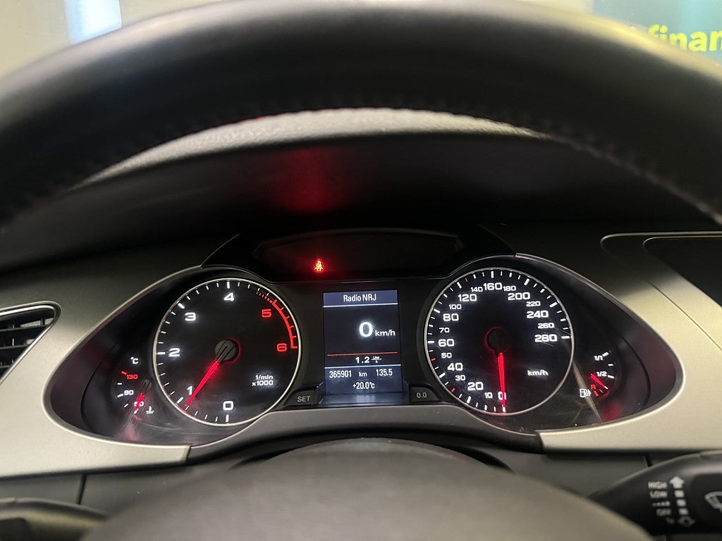 Audi A4 Avant 2.0 TDI DPF QUATTRO | DRAGKROK | NYKAMREM