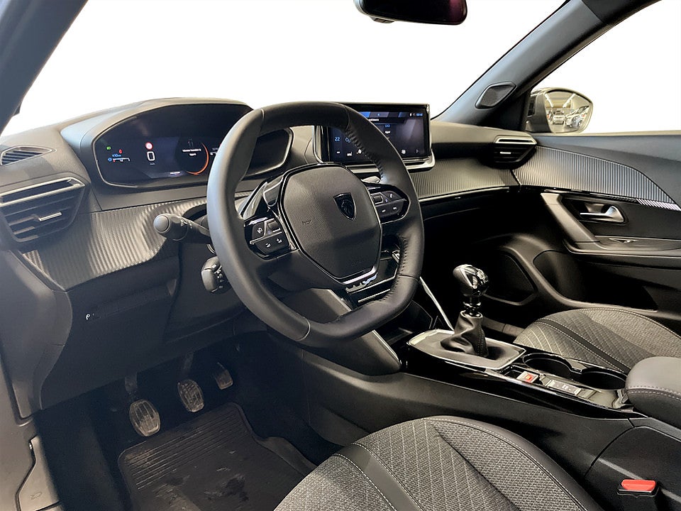 Bild på Peugeot 2008 Allure 1.2 PT 130hk CARPLAY P-SENSORER