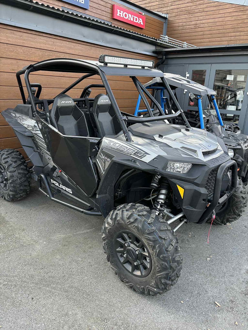 Polaris POLARIS RZR 64" XP TURBO EPS 
