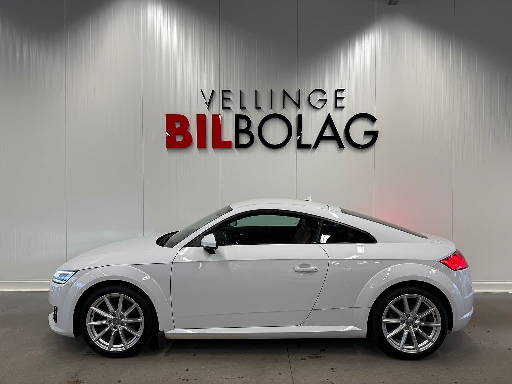 Audi TT Coupé 1.8 TFSI Skinn Bang Olufsen Cockpit