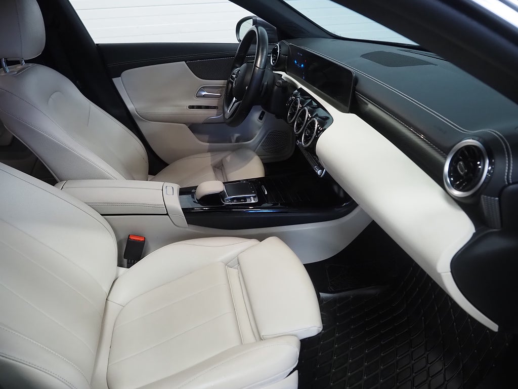 Mercedes-Benz CLA 200 Shooting Brake 163hk |Drag|Navi|Kamera| 2020