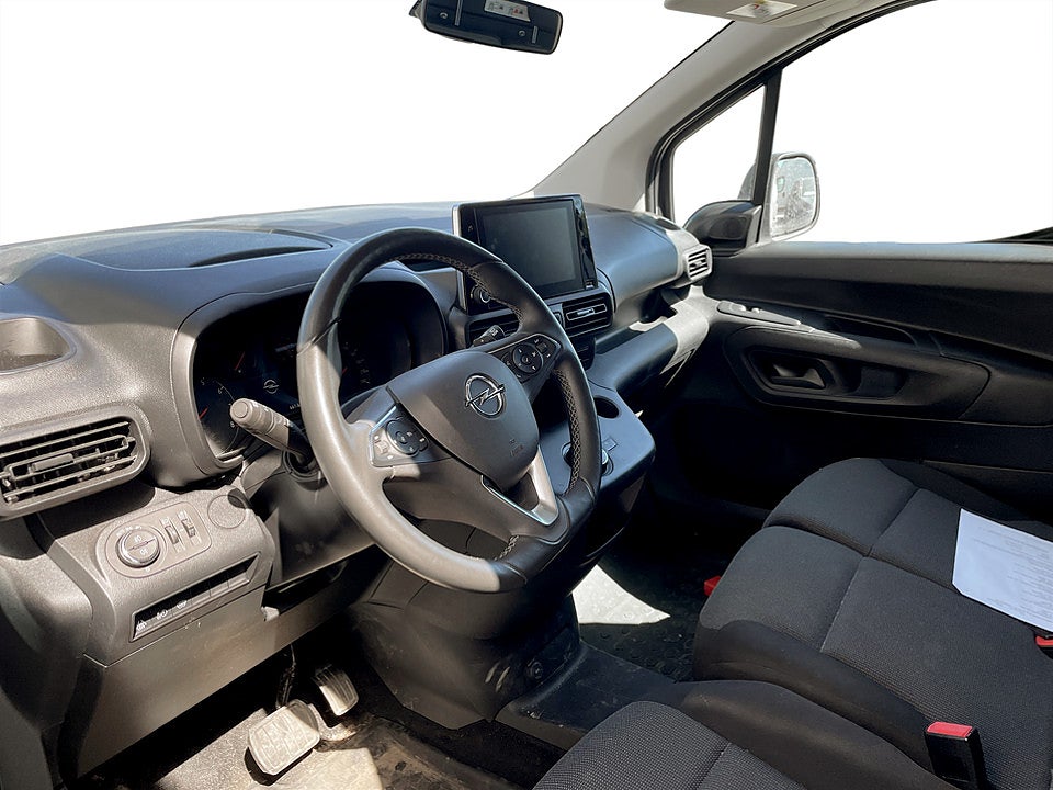 Bild på Opel Combo Cargo XL Business 1.5 130hk Aut L2 WEBASTO B-KAMERA