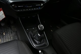 Halvkombi Hyundai i20 19 av 21