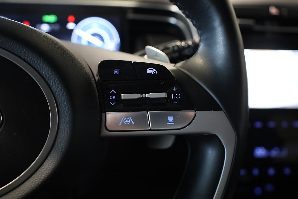 Hyundai Tucson Hybrid AWD Advanced Pano 360° Navi Krell Läder Keyless