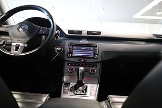 Kombi Volkswagen Passat 18 av 29