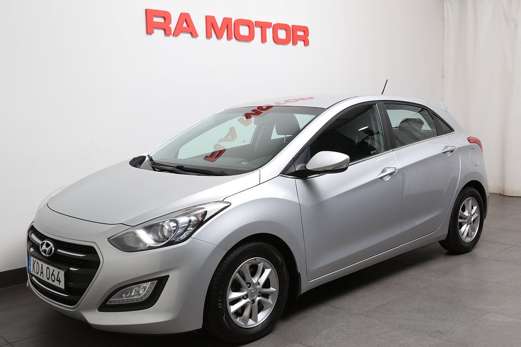 Hyundai i30 1,6 CRDi 110hk Comfort Eco 5D Bluetooth P-sensor 2016