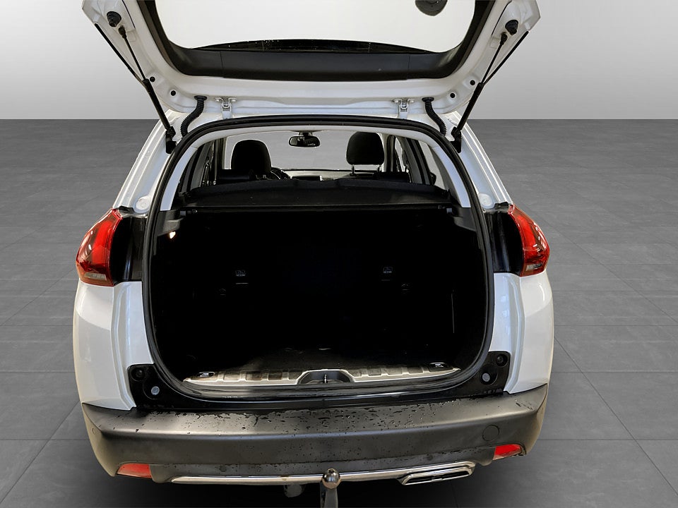 Bild på Peugeot 2008 GT 1.2 PT 110hk Aut - B-KAMERA,PANO,DRAG