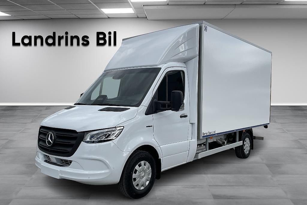 Mercedes-Benz eSprinter 420 Chassi EH A3 Select *Volymskåp*
