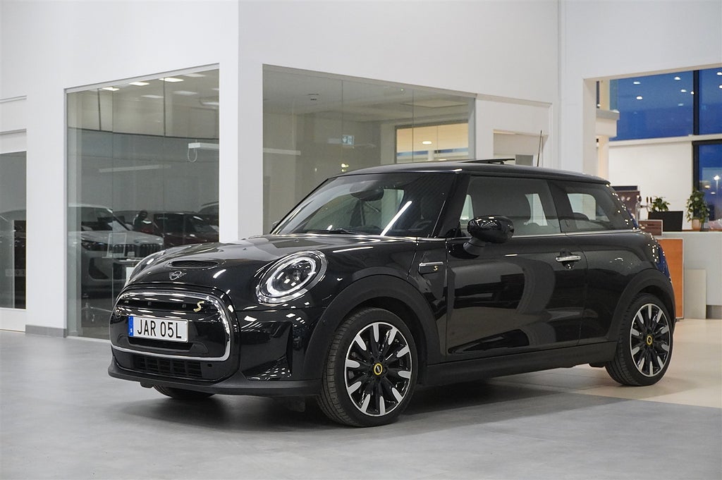 MINI Cooper Ränta 4,95% | SE Maximise CarPlay Headup H K Panorama