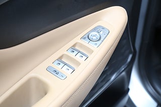 SUV Hyundai Santa Fe 10 av 33